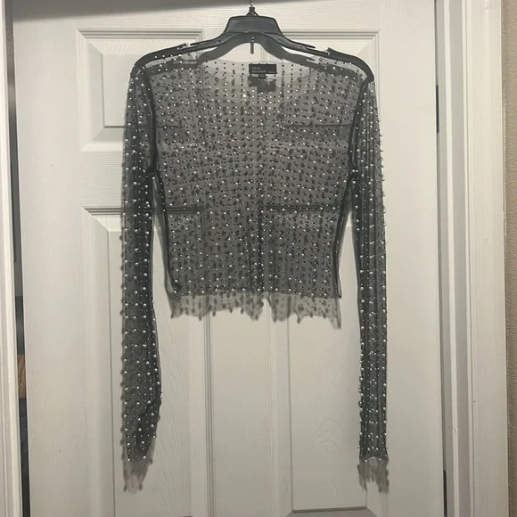 New w/o tags. Beautiful net top embellished with rhinestones and pearls. Size M. - Picture 3 of 4